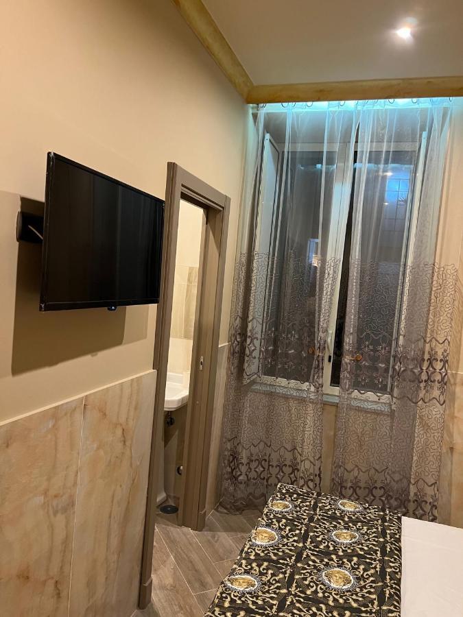 Hotel Iris Неаполь Екстер'єр фото